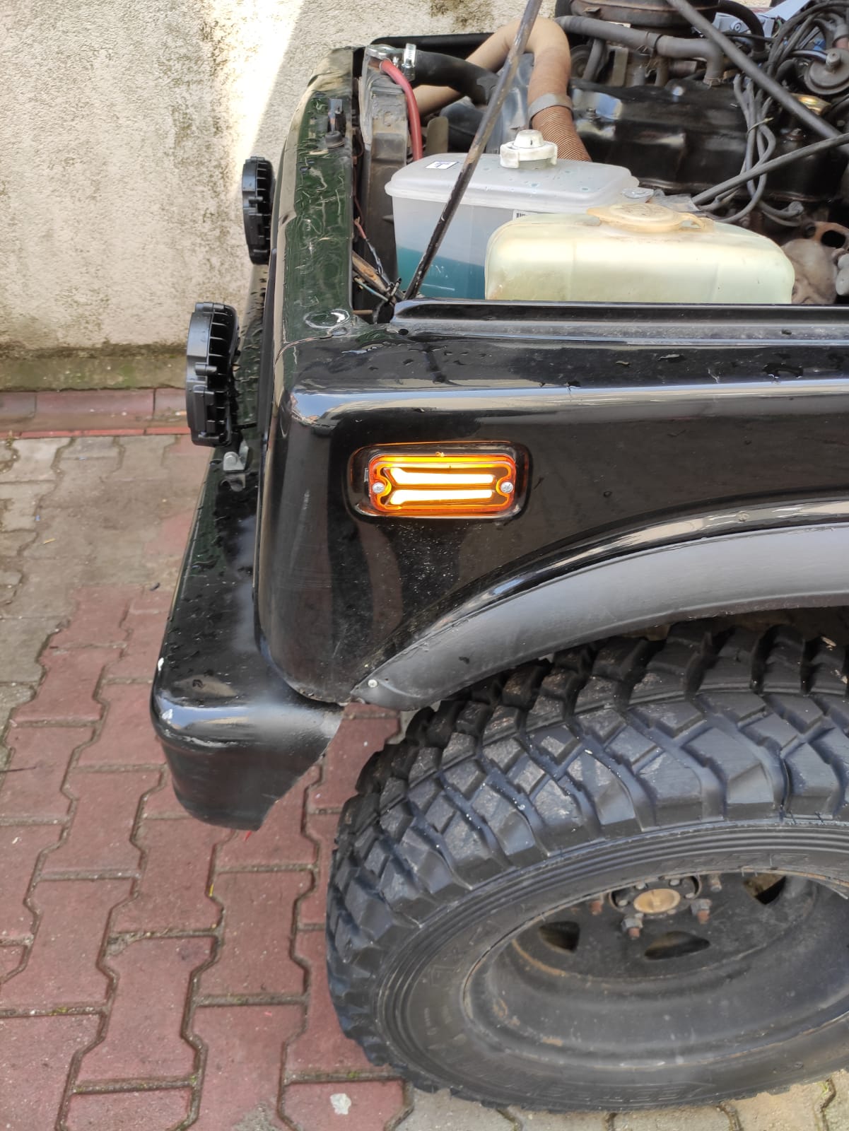 Complete Set Of Turn Signals And Tail Lights For Suzuki Samurai (1986-1995) – Amber Front, Direct Replacement